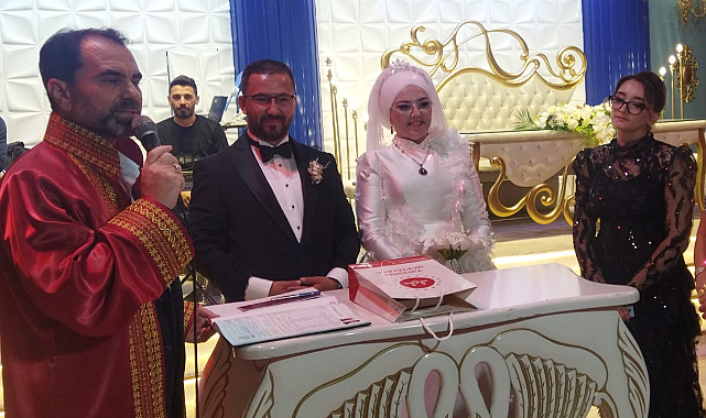Torbalı'nın Tanınan Simalarından Şükrü Şen, Gamze Alp ile Hayatını Birleştirdi