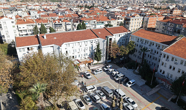 Belediye Başkanı Ünsal'dan 'Yeni Karşıyaka Adliyesi' Açıklaması
