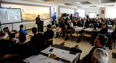 Bergama'daki 137 Muhtarla Değerlendirme Toplantısı