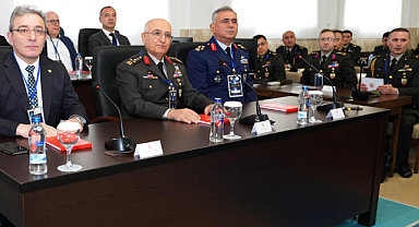 Ege Ordu Komutanlığı ve DEÜ İş Birliğiyle Yapay Zeka Paneli