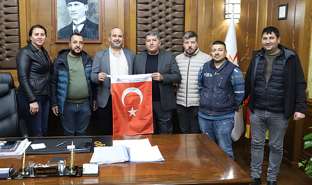 Bayındır Belediye Başkanı Sakarsu, Esnaf ve Sanatkarlar Odası Başkanı ve Yönetim Kurulu Üyelerini Ağırladı