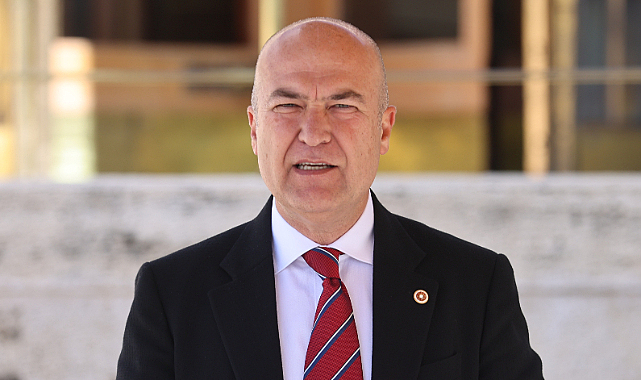 CHP'li Murat Bakan'dan Murat Kurum'a Teos Marina Soruları