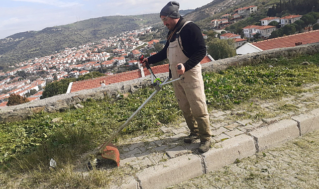 Foça Belediyesi Ekiplerinden İlçe Genelinde Çalışma