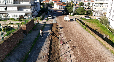 Ayvalık'ta Yol Bakım ve Onarım Çalışmaları Sürüyor