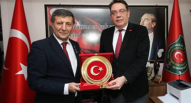 Karşıyaka'da Gaziler ve Şehit Ailelerine Ziyaret