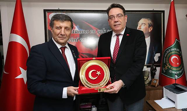 Karşıyaka'da Gaziler ve Şehit Ailelerine Ziyaret