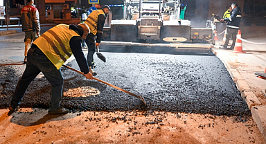 Bornova'da Gece Asfalt Mesaisi