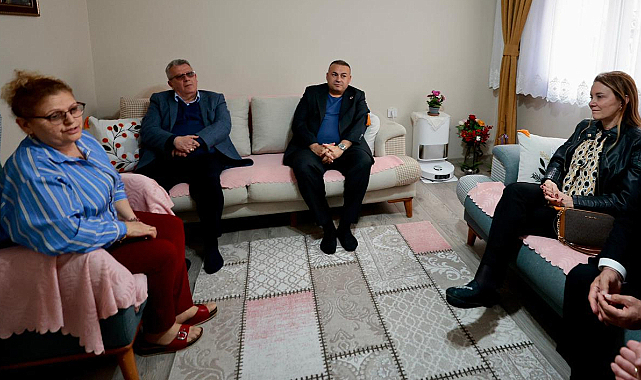 Konak Belediye Başkanı Mutlu'dan Şehit Eşine Ziyaret