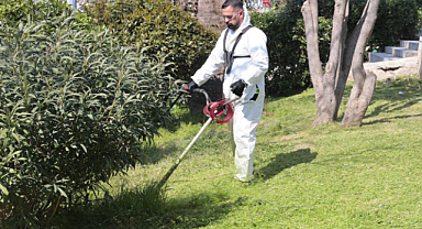 Konak'taki Parklarda Bayram Çalışması