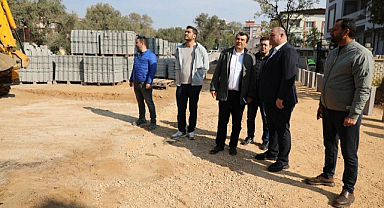Menderes Belediye Başkanı Çiçek Çalışmaları İnceledi