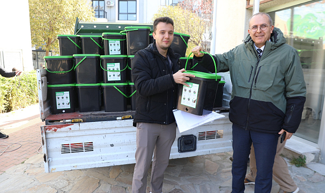 Seferihisar'da 'Organik Atıklardan Kompost Gübre Yapımı' Atölyesi