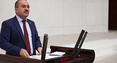 AK Partili Kırkpınar'dan, Bornova Belediye Başkanı Eşki'ye İstifa Çağrısı