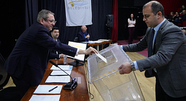 Ayvalık Belediyesi'nin 2025 Yılı Faaliyet Raporu Oy Birliğiyle Kabul Edildi