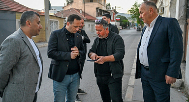 Bornova Sokaklarında Desenli Asfalt Çalışması