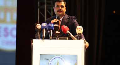 AK Partili İnan İle CHP Genel Başkanı Özel Arasındaki Restleşme Sürüyor