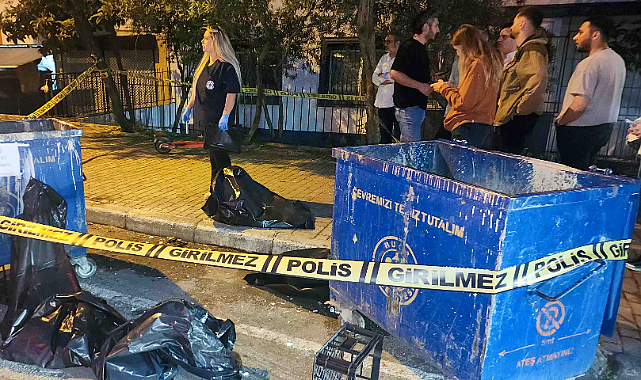 Buca'daki Bir Çöp Konteynerinde Hayvan Ölüleri Bulundu
