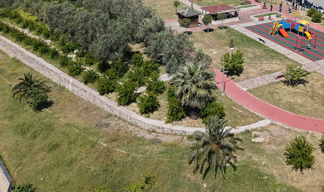 Karşıyaka'daki 31 Parkta Yenileme Çalışması