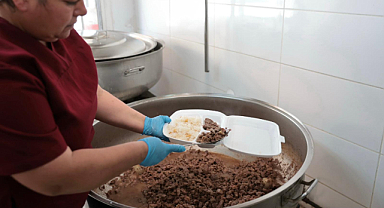 Konak'ta Kurban Bağışları İhtiyaç Sahiplerine Ulaştırıldı