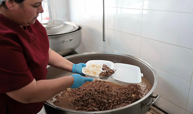 Konak'ta Kurban Bağışları İhtiyaç Sahiplerine Ulaştırıldı