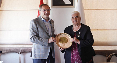 Srebrenitsa Anneleri Ayvalık'ta