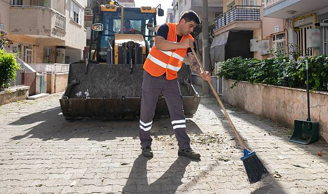 'Tertemiz Narlıdere' Sloganıyla İlçedeki Temizlik ve Bakın Çalışmaları Sürüyor
