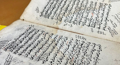 15. Yüz Yıldan Kalma El Yazması Eserler Gün Yüzüne Çıkartılıyor