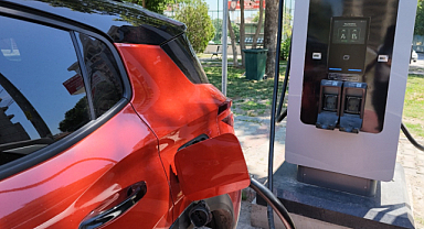 Bayraklı'da 10 Noktaya 20 Elektrikli Araç Şarj İstasyonu