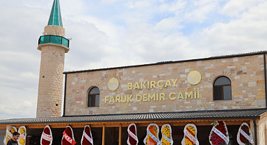 İzmir Bakırçay Üniversitesi Faruk Demir Camii İbadete Açıldı