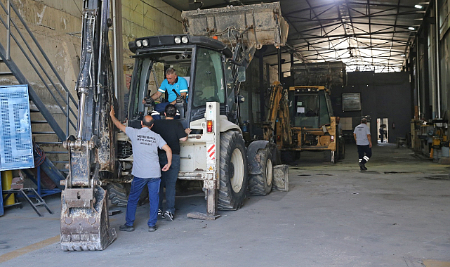 Karşıyaka Belediyesi'nde Atıl Araçlar Yeniden Hizmete Kazandırılıyor