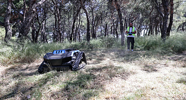 Konak'ta Ot Biçme Robotu Sahada