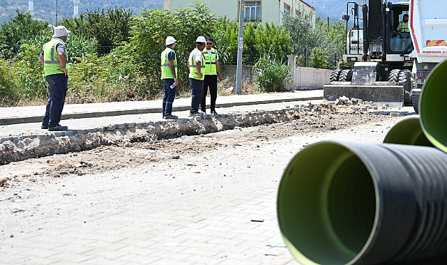 Manisa Ahmet Bedevi Mahallesi'nde Yağmur Suyu Hattı Yenileniyor