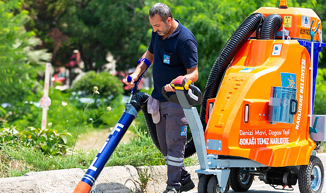 Narlıdere'nin Sokaklarında Artık 'Filler' Geziyor