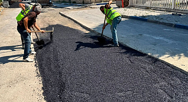 Yenifoça Değirmendere Caddesi'nde Asfalt Çalışmaları Sürüyor