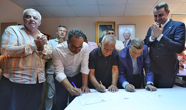 Bornova'da Yeni Parti'ye Katılım Töreni