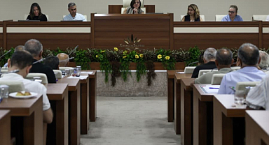 Karabağlar Belediyesi'nde Muhtarlarla Koordinasyon Toplantısı