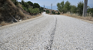 Kula'daki Gökdere ve Söğütdere Mahallelerinde Yol Çalışması
