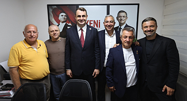 Yeni Parti Karşıyaka İlçe Binası Açılışı Yapıldı