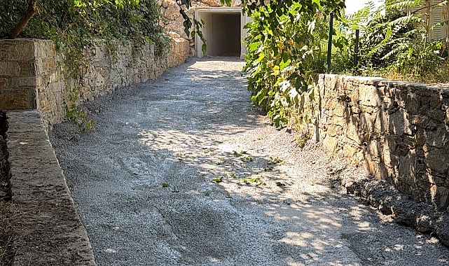 Efes Selçuk'taki Dere Yatağına 150 Metreküp Beton Döküldü