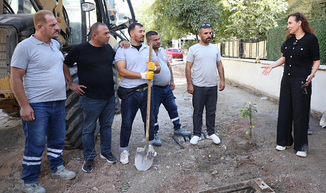 Karşıyaka Bostanlı Cemal Bülbül Sokak'ta Dönüşüm Sürüyor