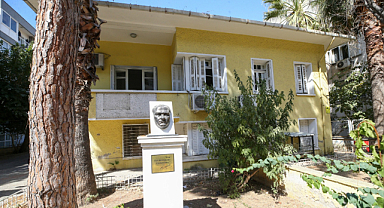 Karşıyaka'nın Tarihi Sağlık Merkezi Binası İçin Yenileme Kararı