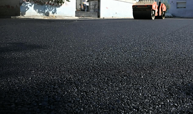 Manisa Salihli'de Yol Bakım ve Yenileme Çalışması
