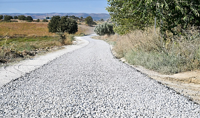 Manisa Köprübaşı’nda İki Mahallenin Yolları Yenilendi